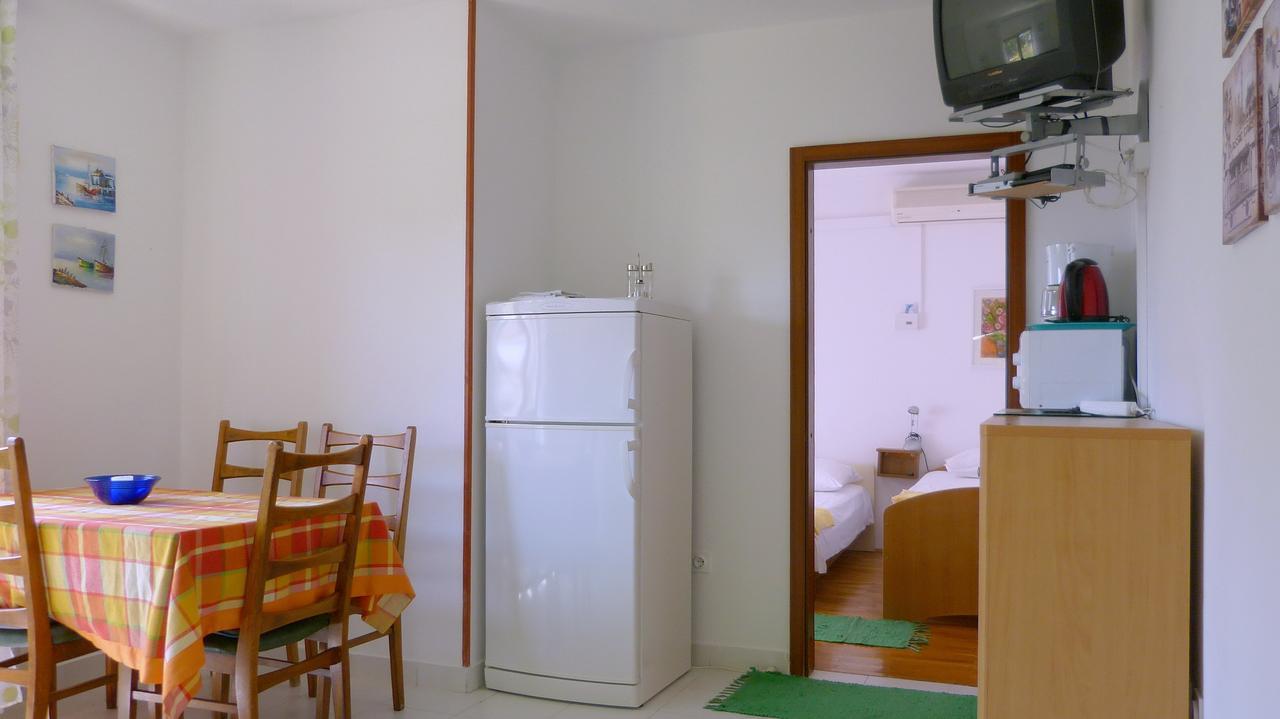 Beach Front Apartments Balica Rat Omiš Exterior foto